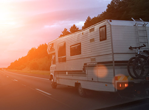 Geluidsabsorptie voor campers, caravans en stacaravans Geluidsabsorptie voor campers en caravans zorgt voor rust en ontspanning als u op reis bent.