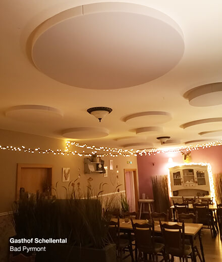 aixFOAM akoestisch plafond in de Schellental Inn