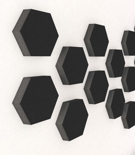 Hexagon geluidsabsorber voor het optimaliseren van de akoestiek in de thuisbioscoop