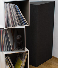 aixFOAM bas/hoek absorbers in gebruik in een muziek kamer